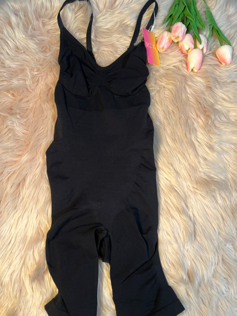 Combinaison gainant mi-cuisse