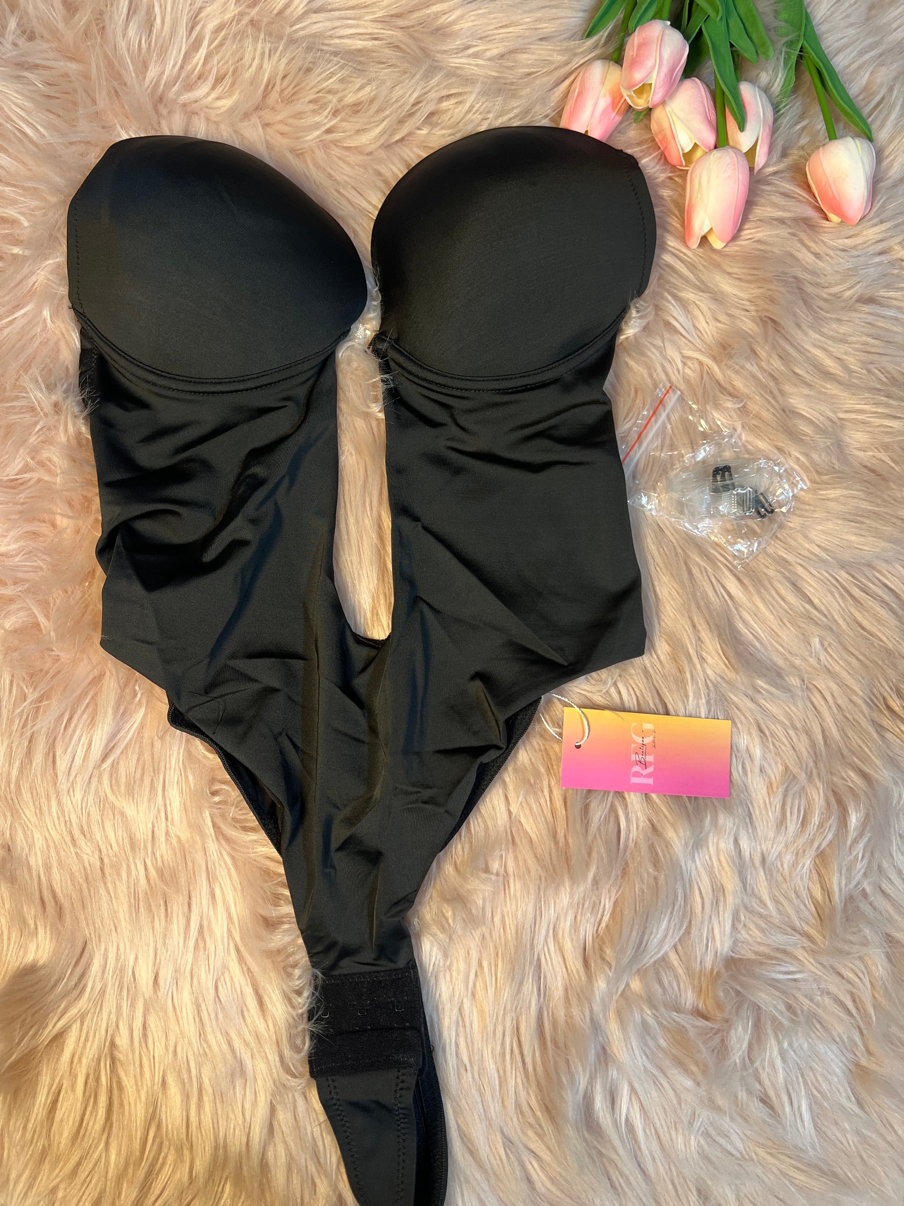 Justaucorps gainant une pièce col en V, dos nu